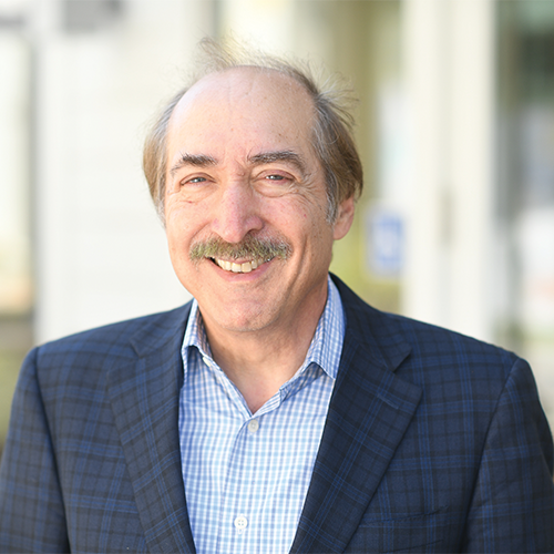 Daniel Lacofano's headshot